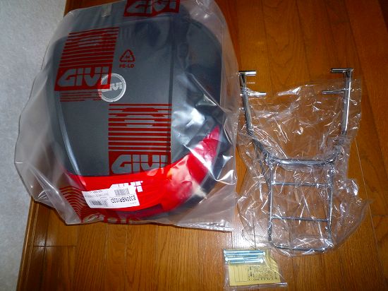 GIVI�ƃL�^�R�@�L�����A�@APE