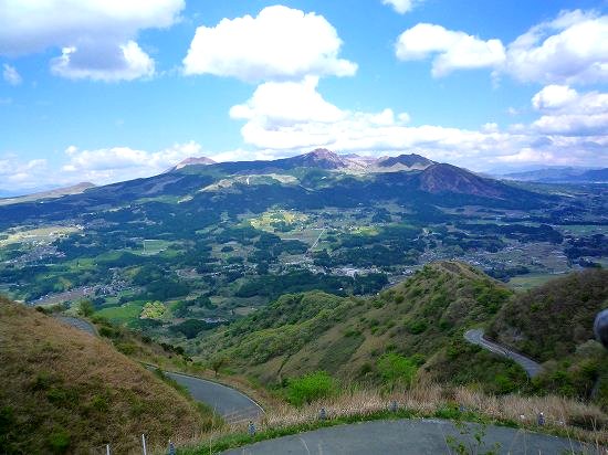 俵山峠 展望所から阿蘇の眺め