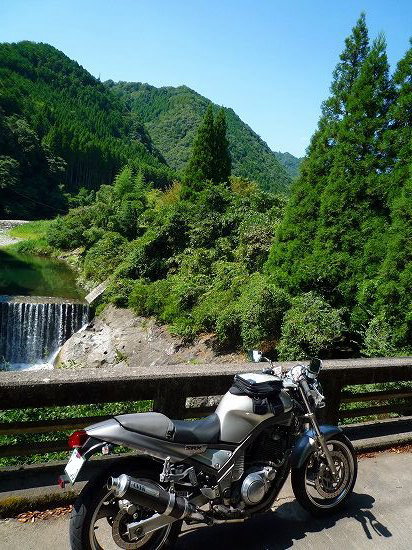 ���ы��i�܂΂₵���傤�j��SRX