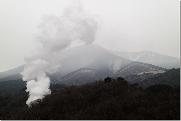 豊礼の湯の家族風呂から見た涌蓋山