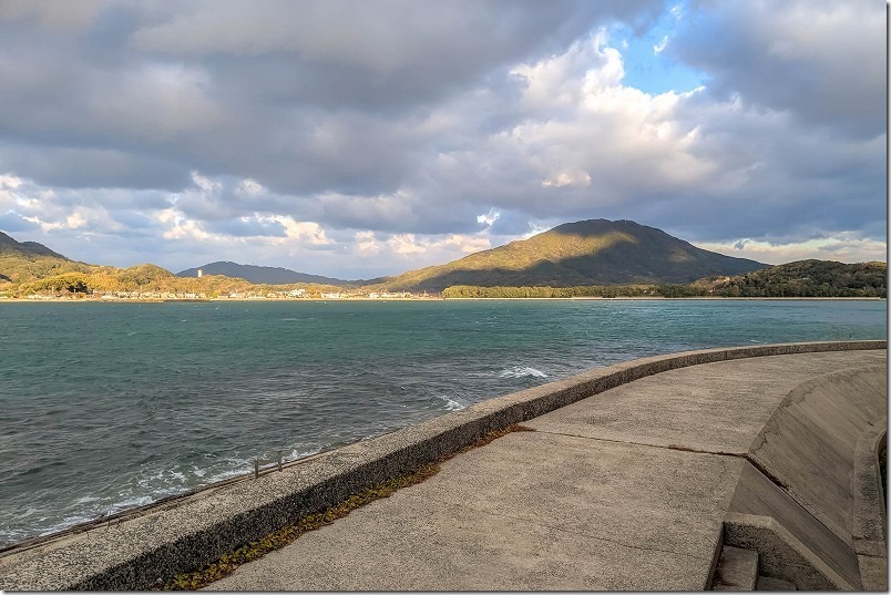 糸島 綿積神社と冬の海