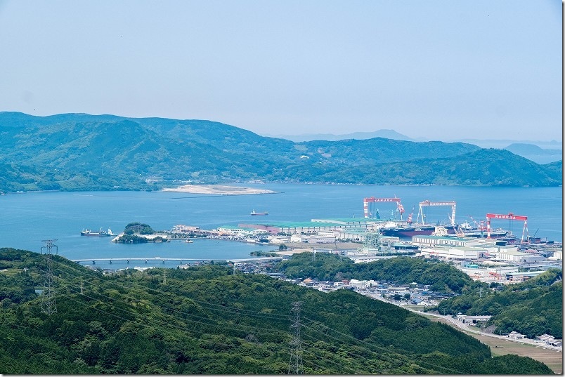 大平山公園【大平山山頂 展望台】からの展望 伊万里港臨港道路七ツ島線の橋や名村造船所