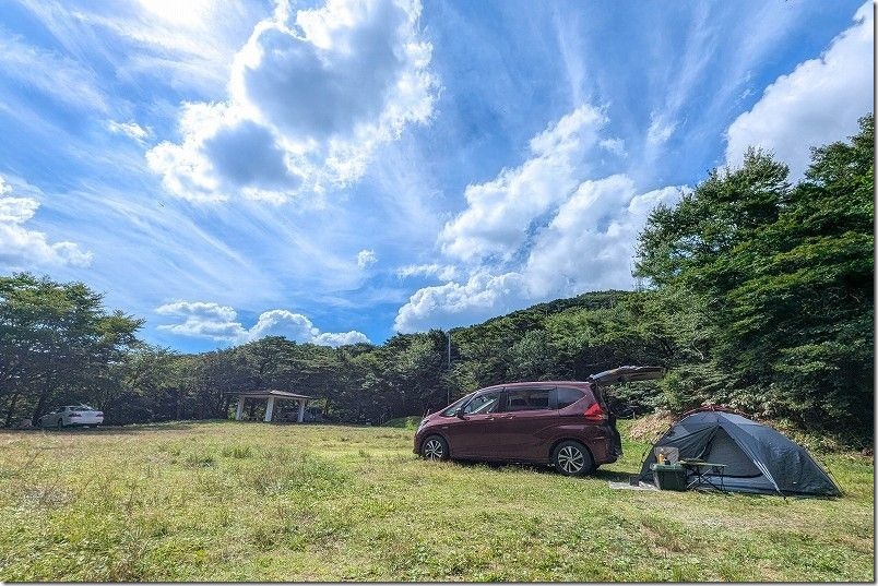 脊振山頂広場 キャンプ場｜野営スペースや広さ
