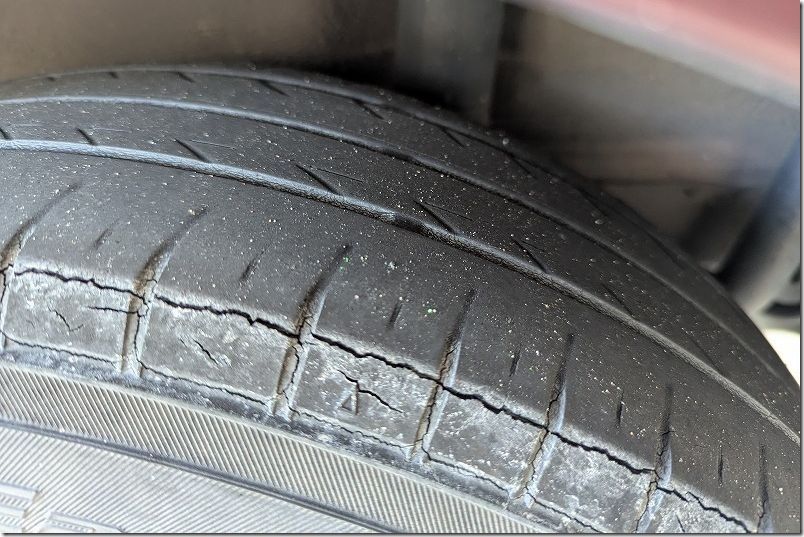 フリード ハイブリッド純正タイヤ YOKOHAMA BluEarth E50C リアタイヤで48800Km走行、8年使用