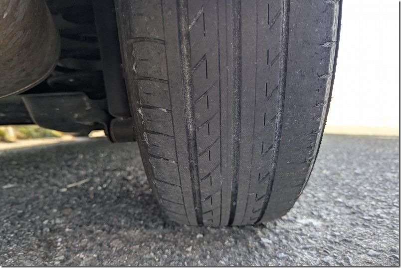 フリード ハイブリッド純正タイヤ YOKOHAMA BluEarth E50C リアタイヤで48800Km走行、8年使用