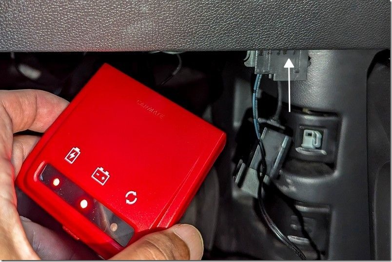 フリードハイブリッド(GB7)のOBD2の差込む|メモリーキーパーのバッテリーマークが点灯 フリードハイブリッド(GB7)のOBD2の差込む|メモリーキーパーのバッテリーマークが点灯